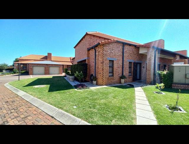 2 BEDROOM PROPERTY TO RENT IN EQUESTRIA